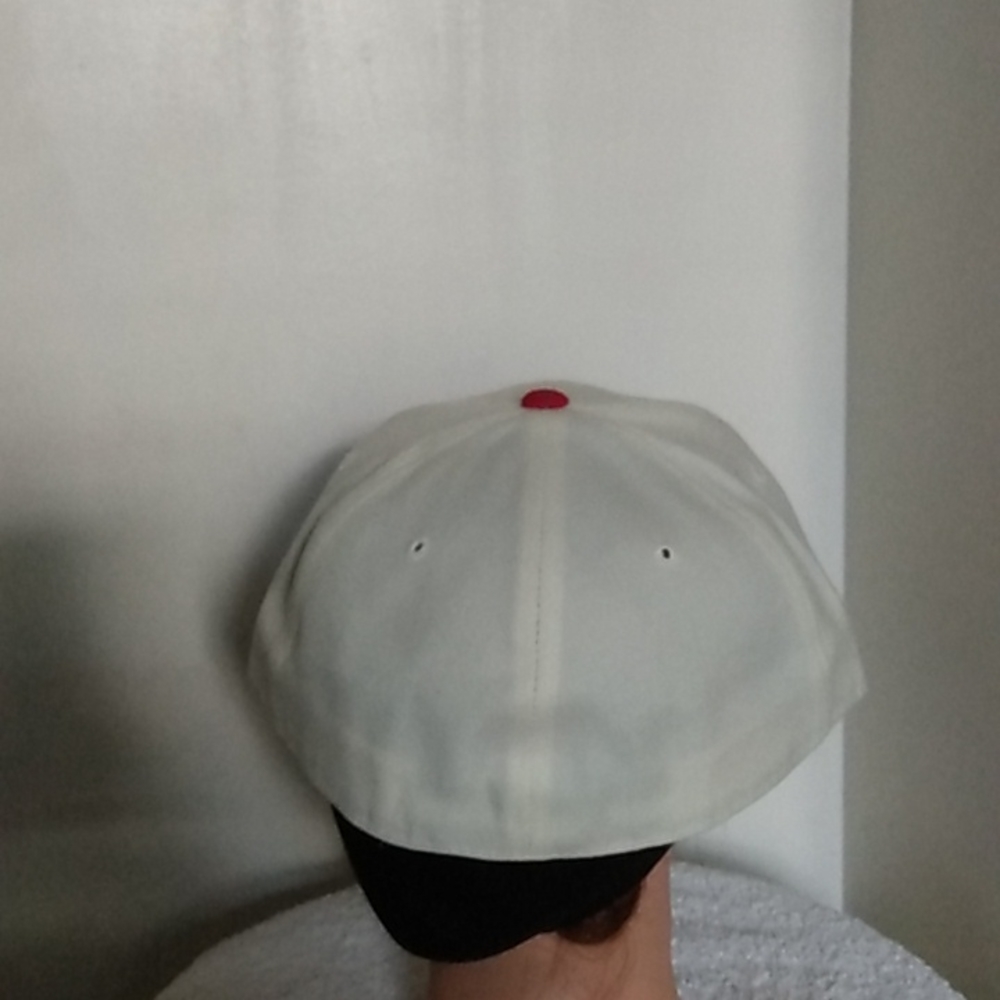 Stall&Dean fitted Cap - Picture 4 of 8